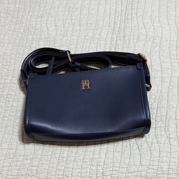 Tommy Hilfiger Handbags - NWOT Tommy Hilfiger Dark Blue Crossbody Bag
